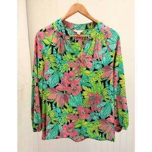 Lilly Pulitzer long sleeved 100% silk blouse. Size XS ( measures larger)